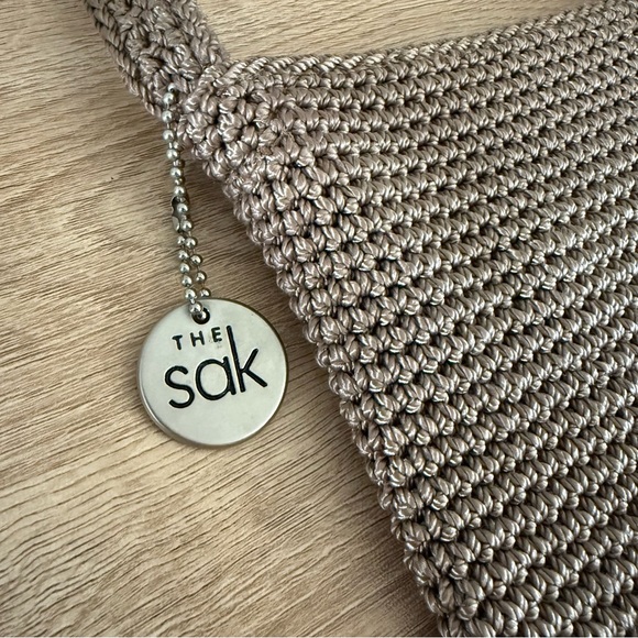 The Sak Crochet Crossbody Bag Taupe Woven Small Purse Bamboo Toggle Boho Y2K 8x7 - Picture 4 of 8